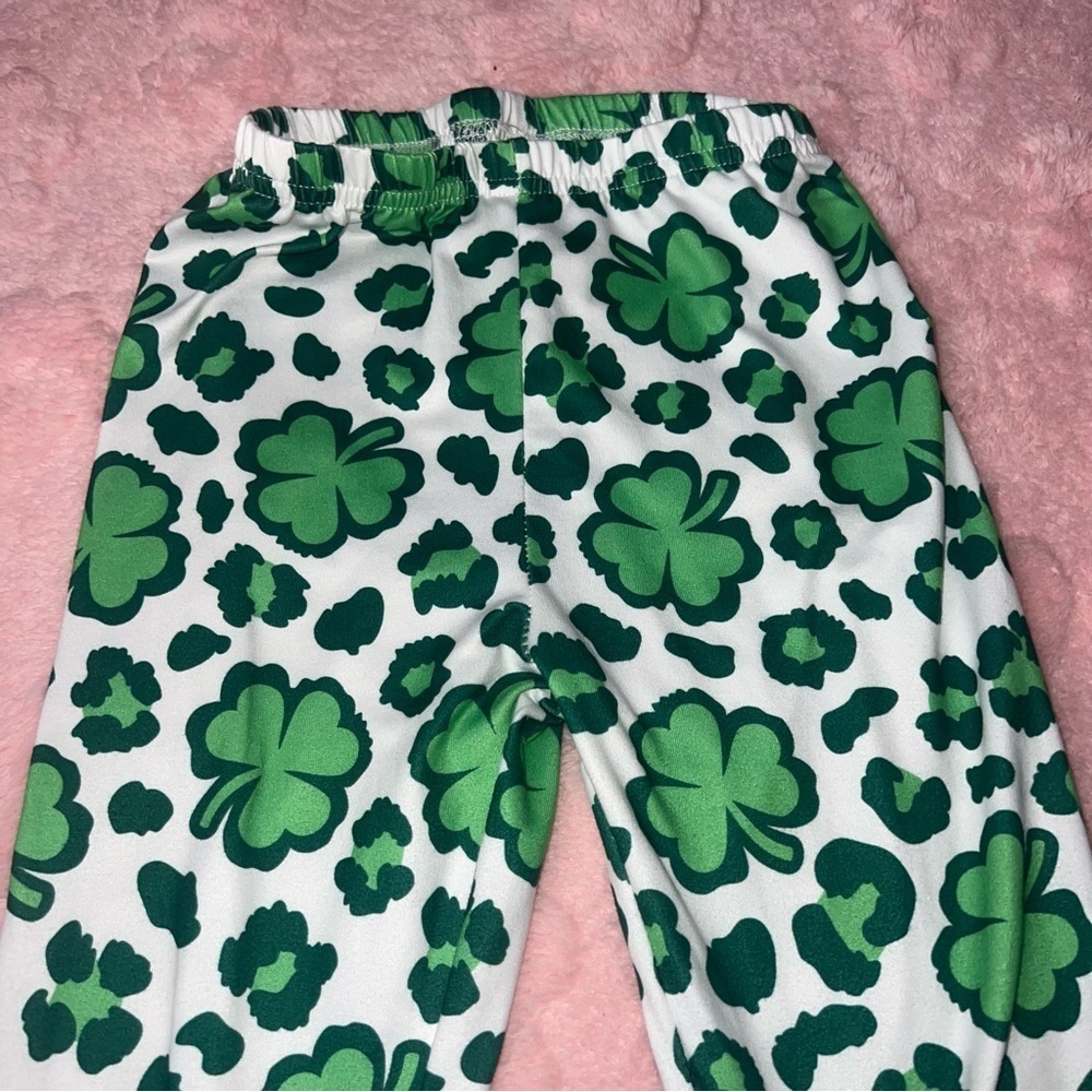 Green Girls Size 5Y Unique Baby Shamrock Clover St. Patrick’s Day Pants Holiday - Picture 2 of 5